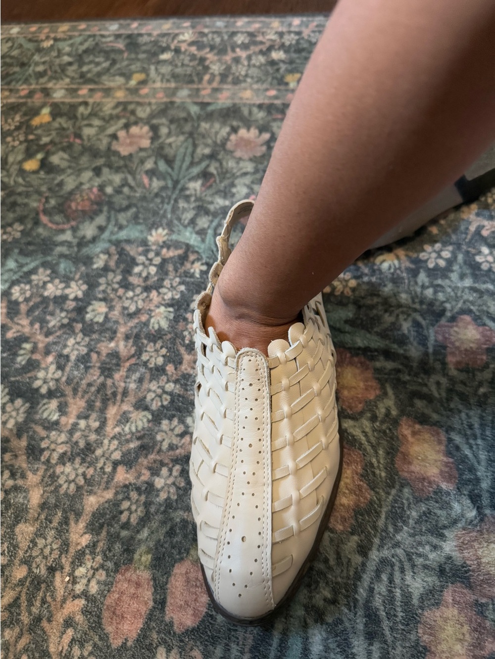 Women’s White Woven Leather Slingbacks size 9 - Picture 7 of 7